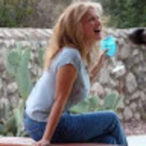 Meet your Posher, Trishia